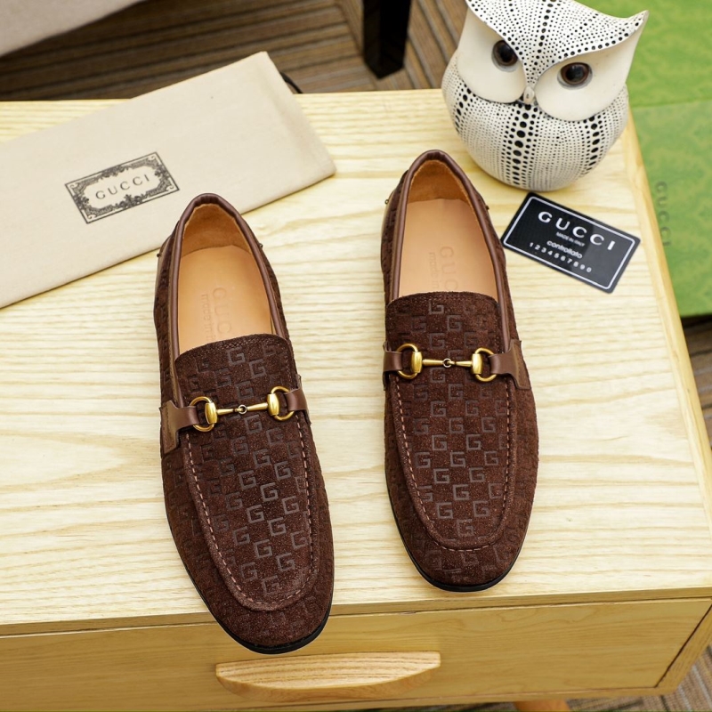 G*u*i leather shoes